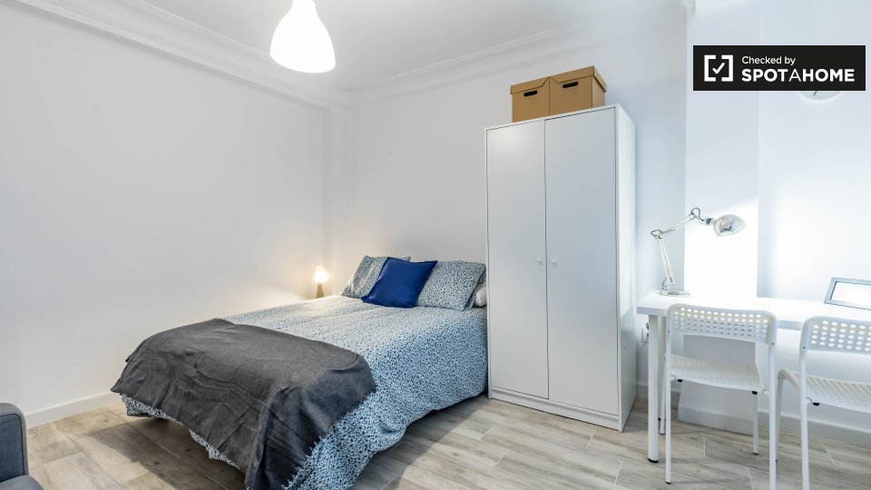 Double room Valencia, 5 beds — photo 3