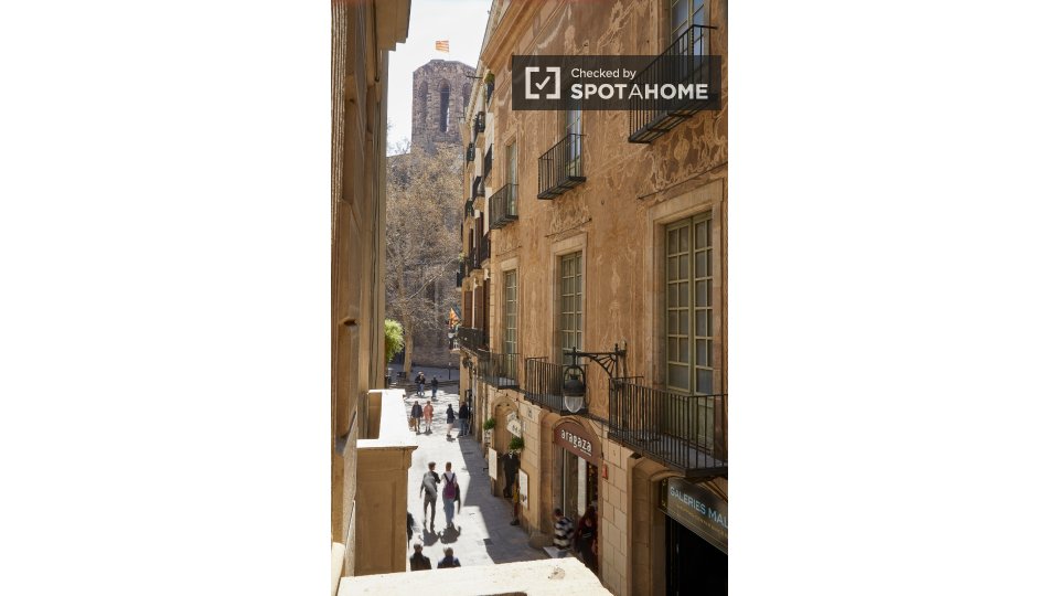 Apartment Barcelona, 2 beds — photo 1