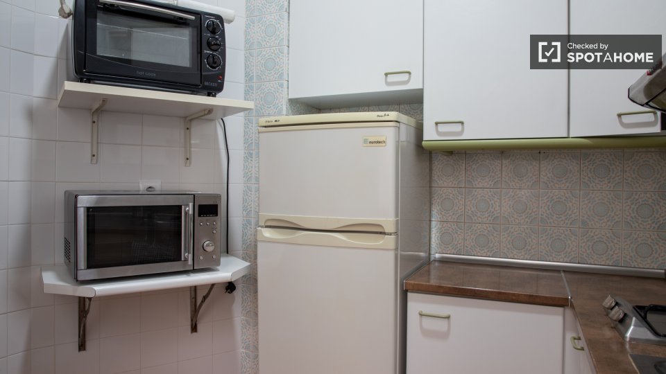 Double room Madrid, 5 beds, 120m² — photo 16