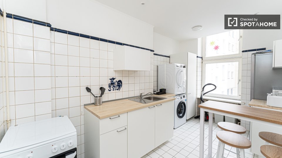 Double room Berlin, 5 beds, 104m² — photo 19