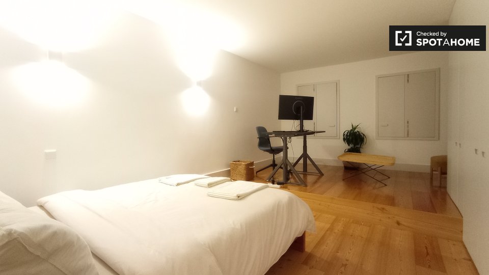 Apartment Lisbon, 1 bed, 70m² — photo 17