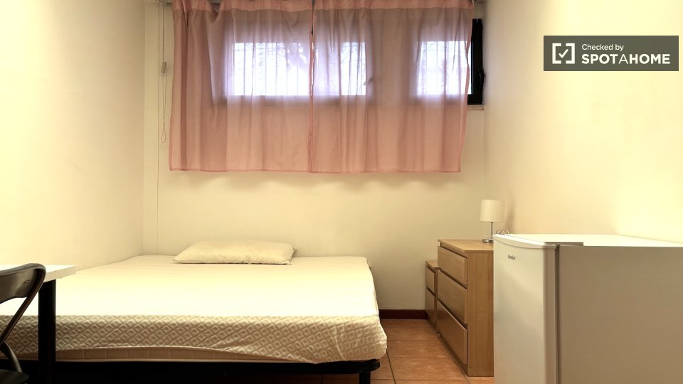 Double room Rome, 33 beds — photo 14