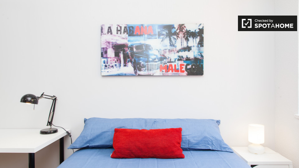 Double room Madrid, 7 beds, 199m² — photo 3