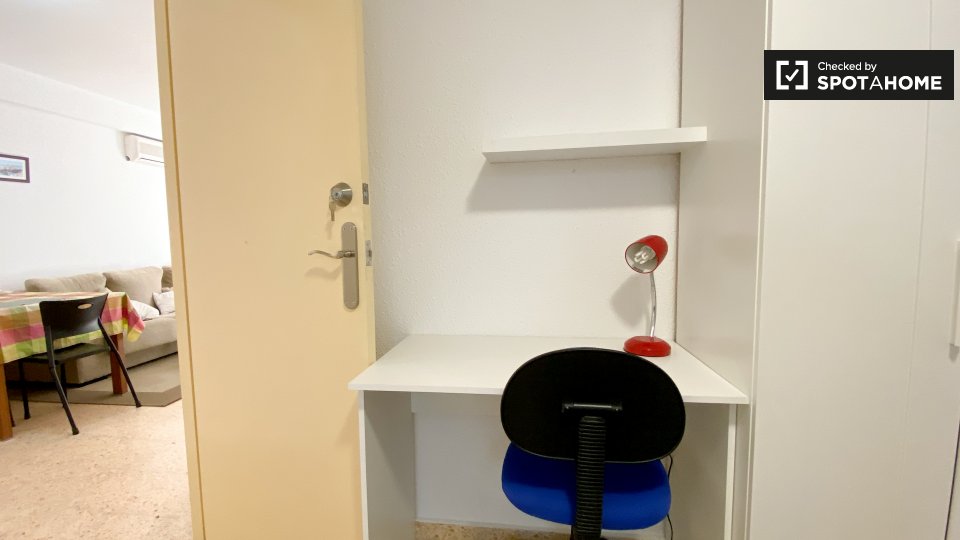 Double room Valencia, 4 beds — photo 7