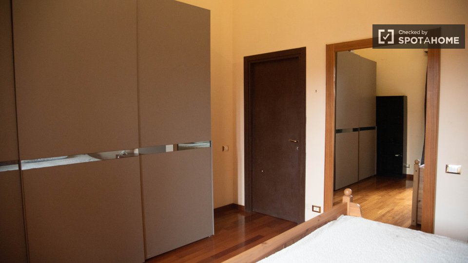 Double room Rome, 3 beds — photo 67