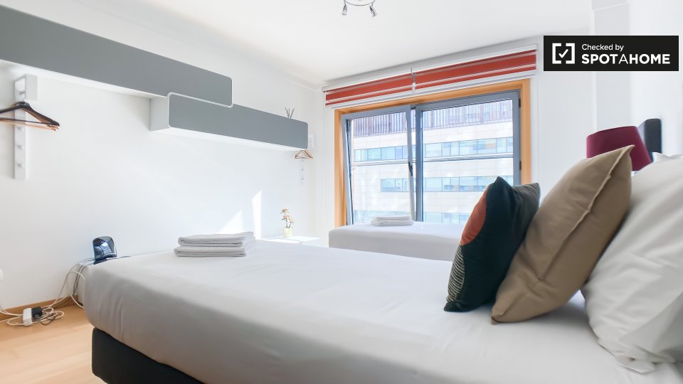 Apartment Lisbon, 2 beds — photo 17