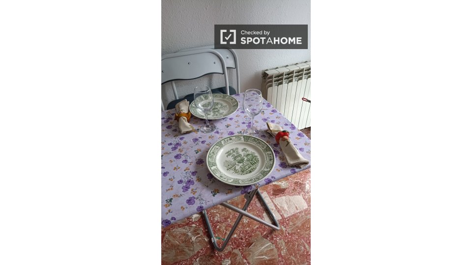 Double room Madrid, 7 beds, 180m² — photo 43