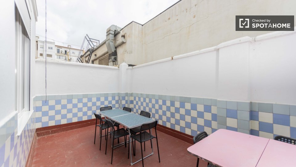 Double room Valencia, 5 beds — photo 6