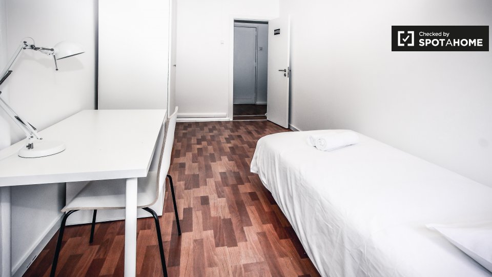 Double room Lisbon, 11 beds — photo 2