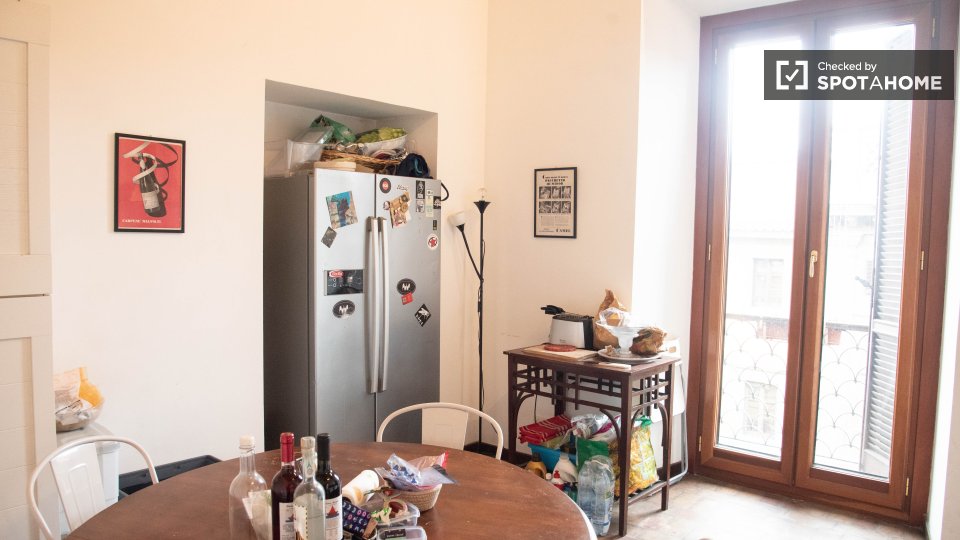 Double room Rome, 3 beds — photo 30