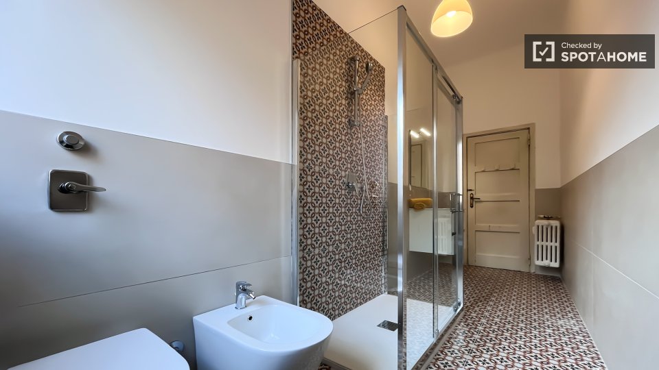 Double room Milan, 5 beds — photo 6
