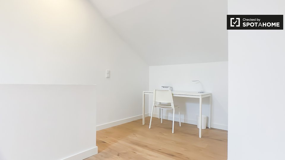 Apartment Lisbon, 5 beds — photo 16