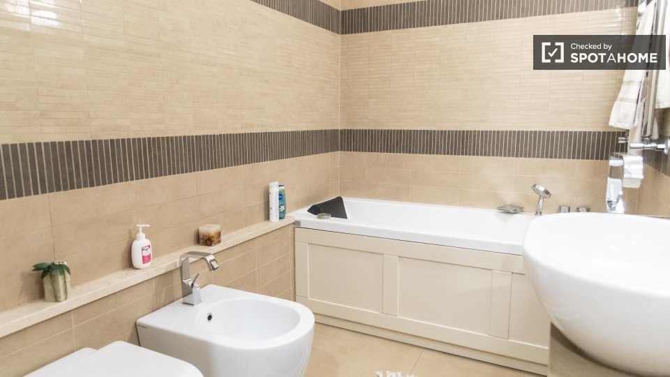 Apartment Rome, 2 beds — photo 18