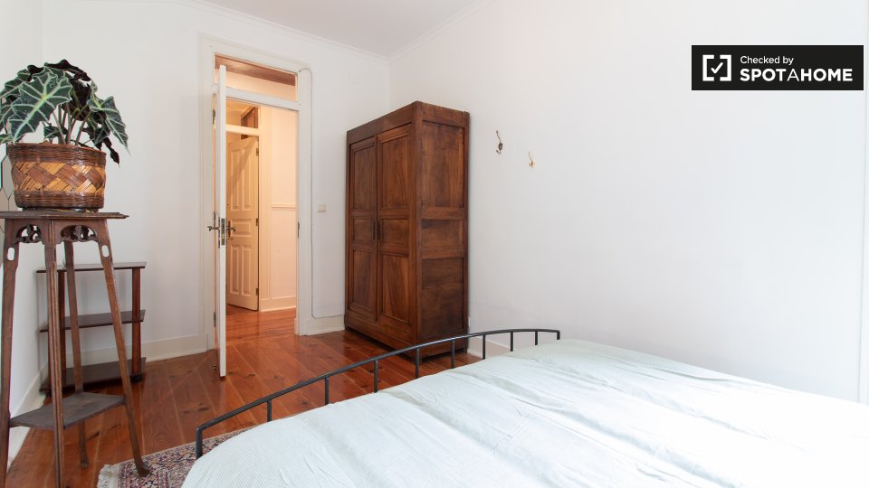 Double room Lisbon, 4 beds, 100m² — photo 2