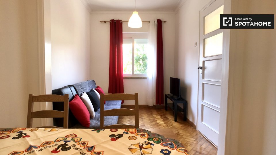 Apartment Lisbon, 1 bed, 60m² — photo 13