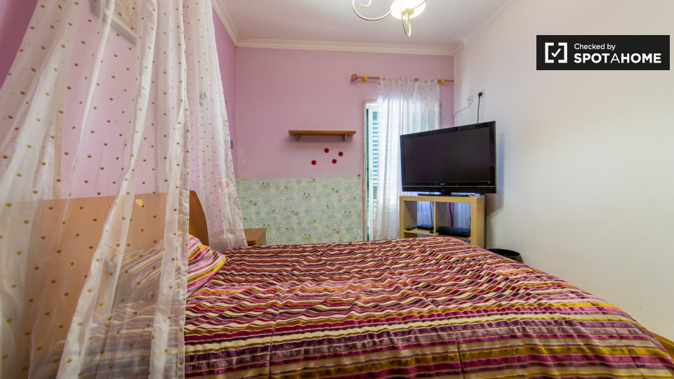 Double room Lisbon, 9 beds — photo 2