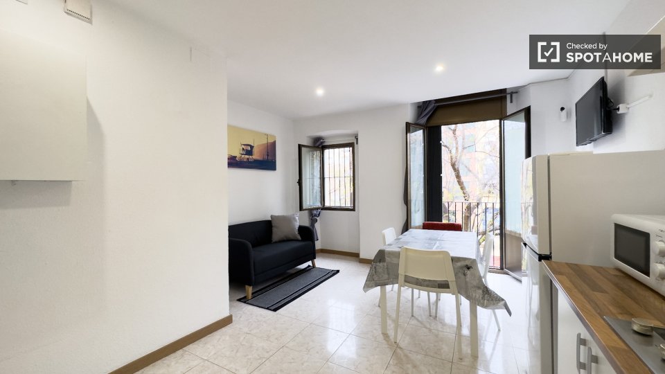 Apartment Barcelona, 1 bed, 50m² — photo 2