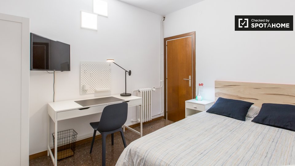 Double room Barcelona, 4 beds, 110m² — photo 1