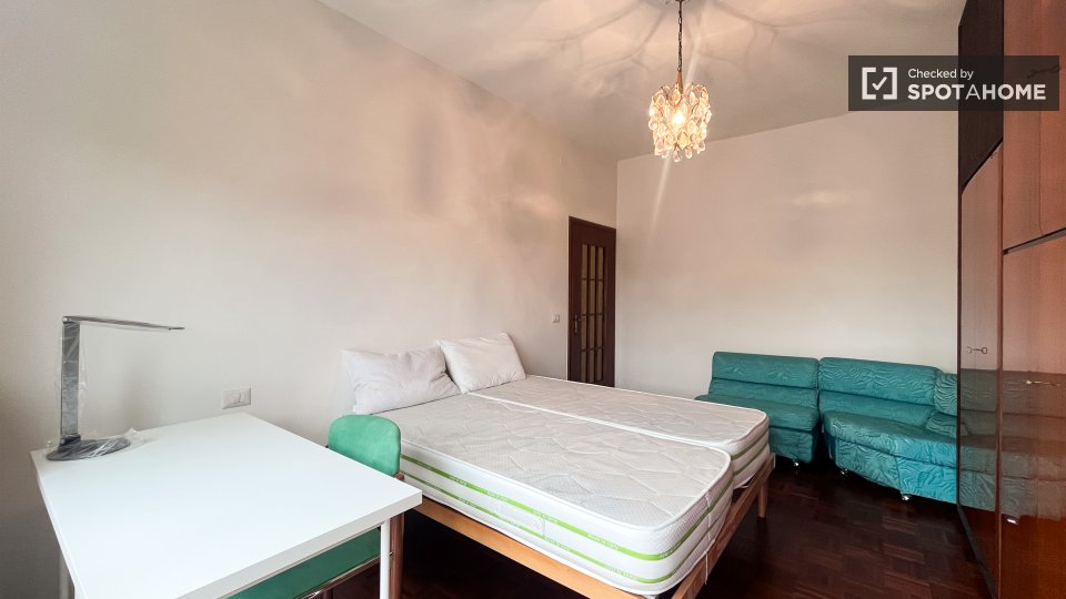 Double room Milan, 2 beds, 70m² — photo 11