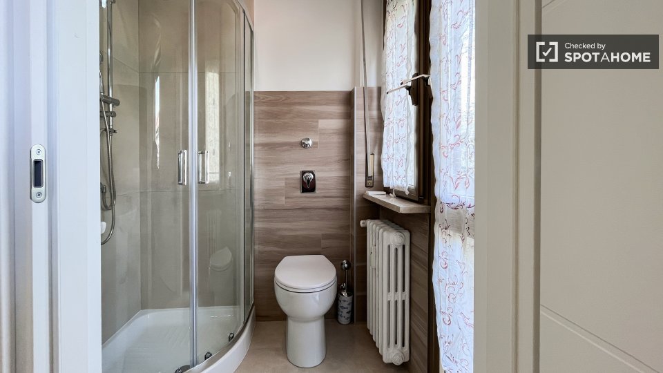 Double room Milan, 3 beds — photo 8