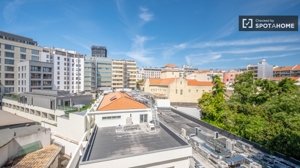 Double room Lisbon, 7 beds — photo 12