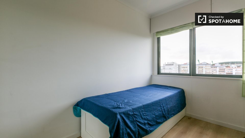 Double room Lisbon, 4 beds, 85m² — photo 2