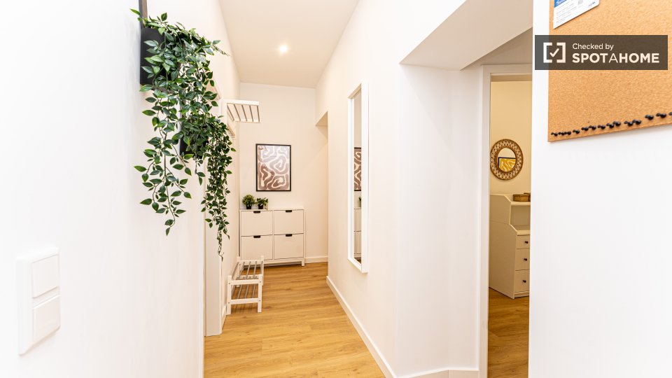 Double room Berlin, 4 beds, 59m² — photo 4