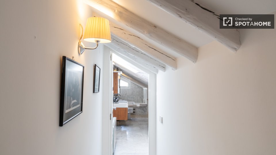 Apartment Madrid, 2 beds — photo 18