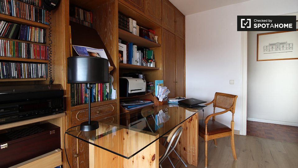Double room Madrid, 2 beds, 180m² — photo 19