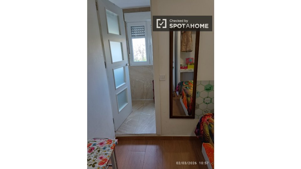 Double room Madrid, 5 beds, 120m² — photo 77