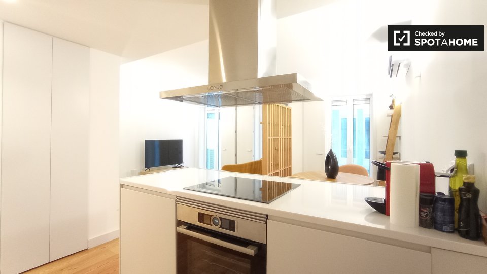 Apartment Lisbon, 1 bed, 70m² — photo 4