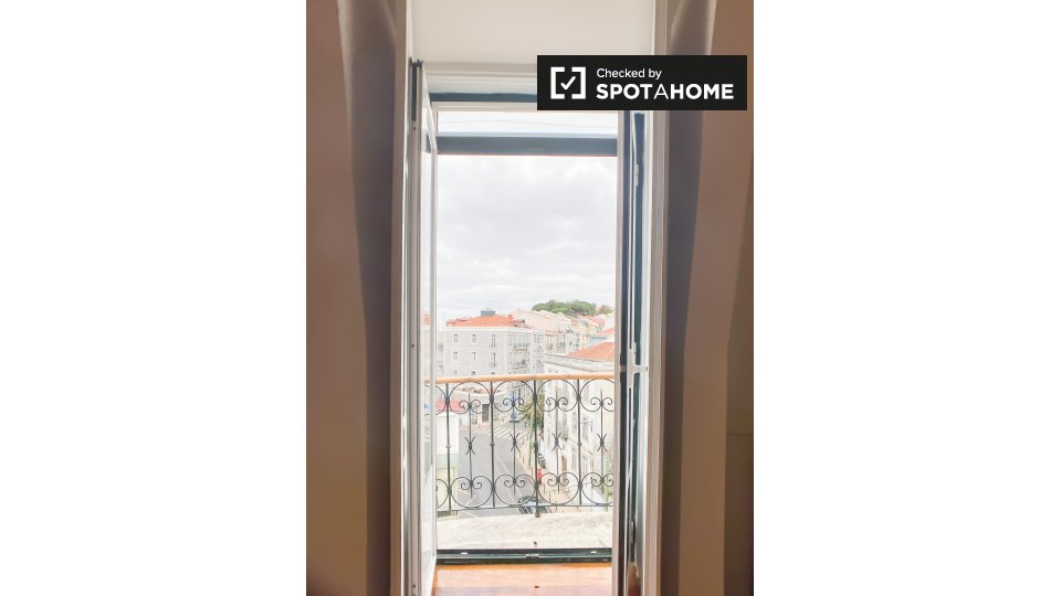 Apartment Lisbon, 4 beds — photo 17