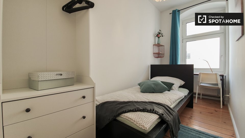 Double room Berlin, 3 beds — photo 7