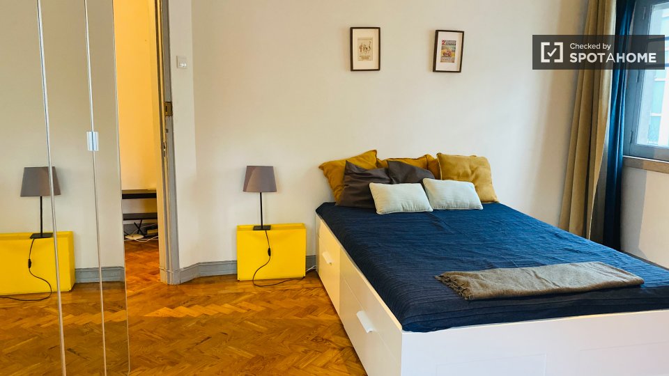 Double room Lisbon, 5 beds, 120m² — photo 38