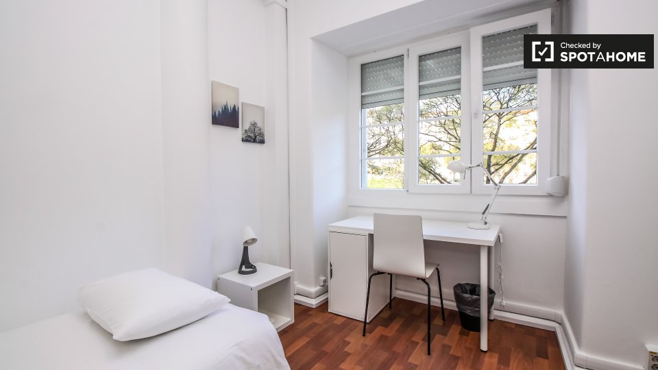 Double room Lisbon, 11 beds — photo 3