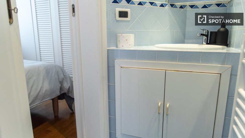 Apartment Rome, 2 beds — photo 15
