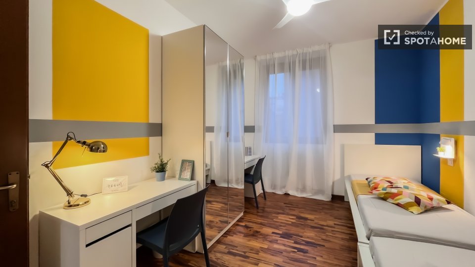 Double room Milan, 6 beds, 102m² — photo 1