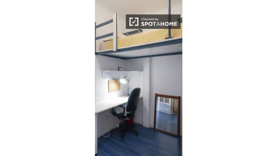 Double room Madrid, 10 beds — photo 18