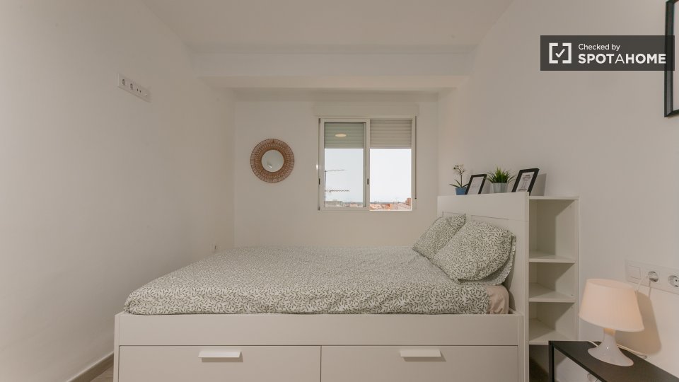 Apartment Valencia, 2 beds, 75m² — photo 18