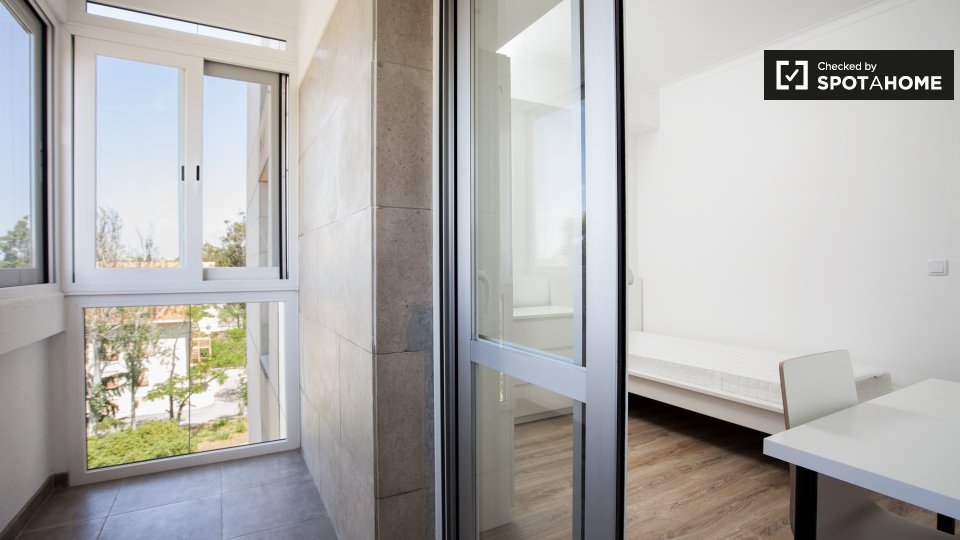 Double room Lisbon, 7 beds, 180m² — photo 15