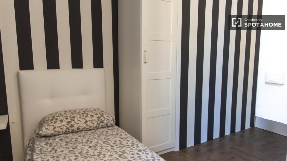 Double room Rome, 4 beds — photo 1