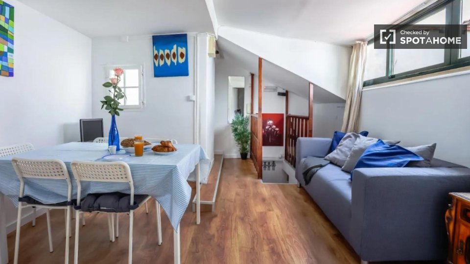Apartment Lisbon, 3 beds, 55m² — photo 12