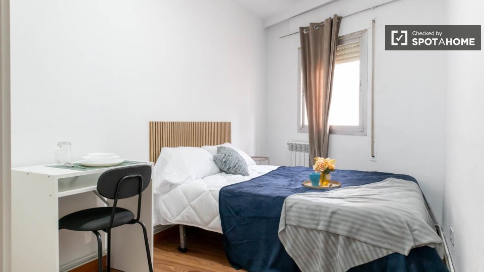 Double room Madrid, 4 beds — photo 7