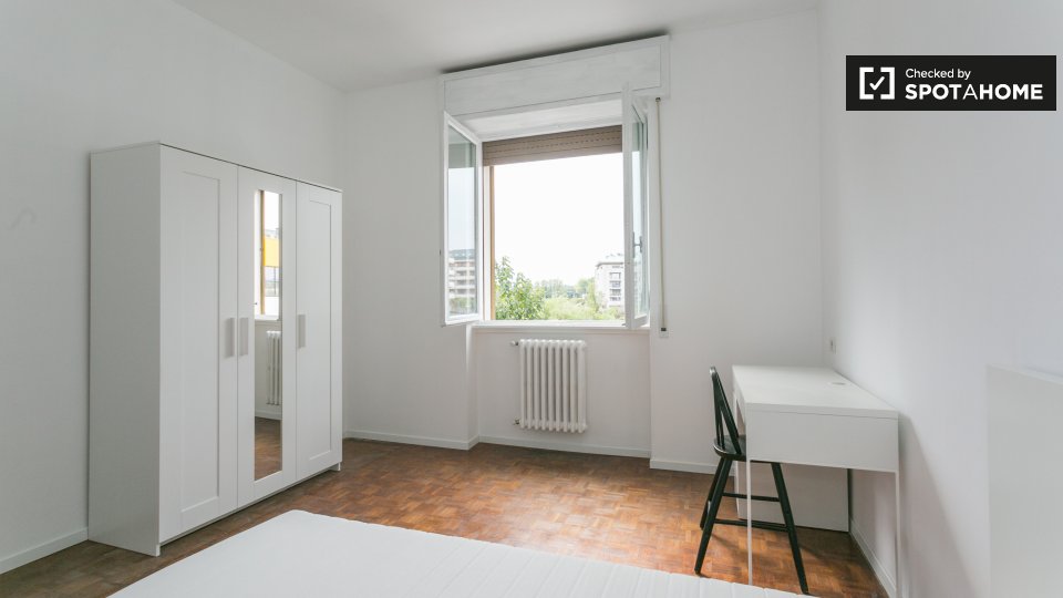 Double room Milan, 3 beds, 75m² — photo 4