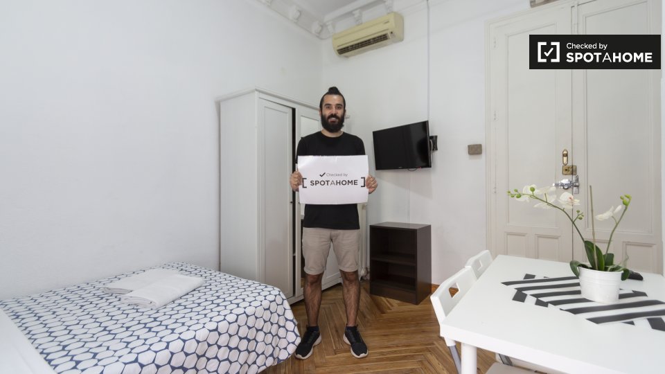 Apartment mono Madrid — photo 11