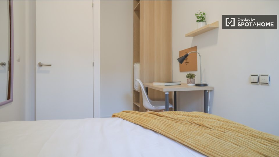 Double room Madrid, 18 beds — photo 7