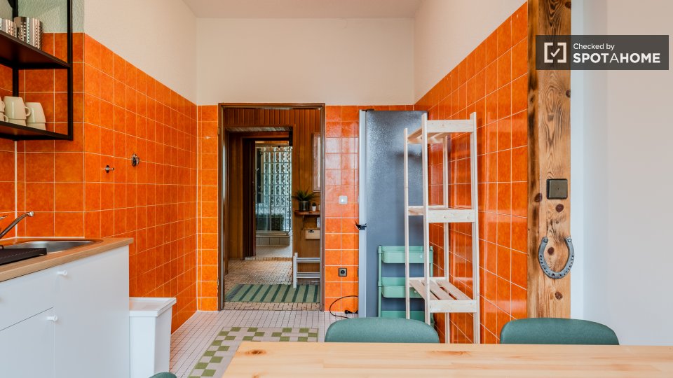 Double room Berlin, 5 beds, 86m² — photo 19