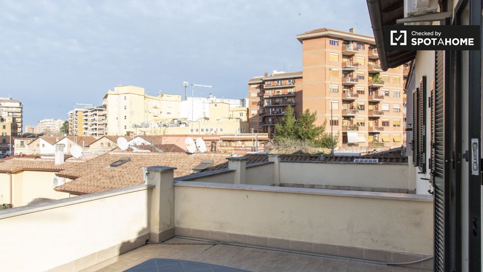 Double room Rome, 5 beds — photo 6