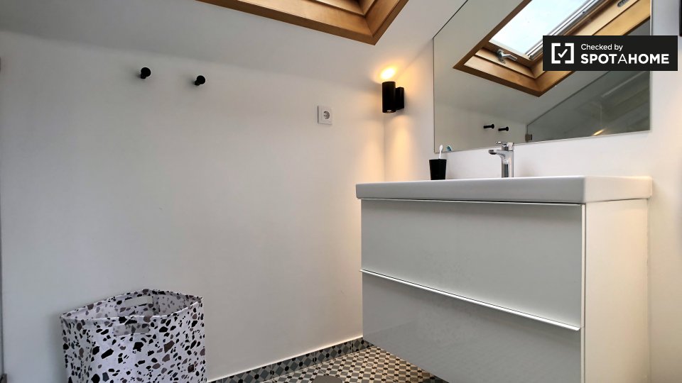 Apartment Lisbon, 3 beds, 100m² — photo 19