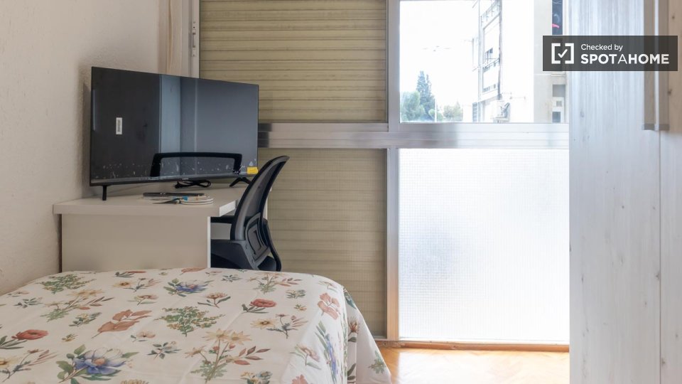 Double room Madrid, 4 beds — photo 8